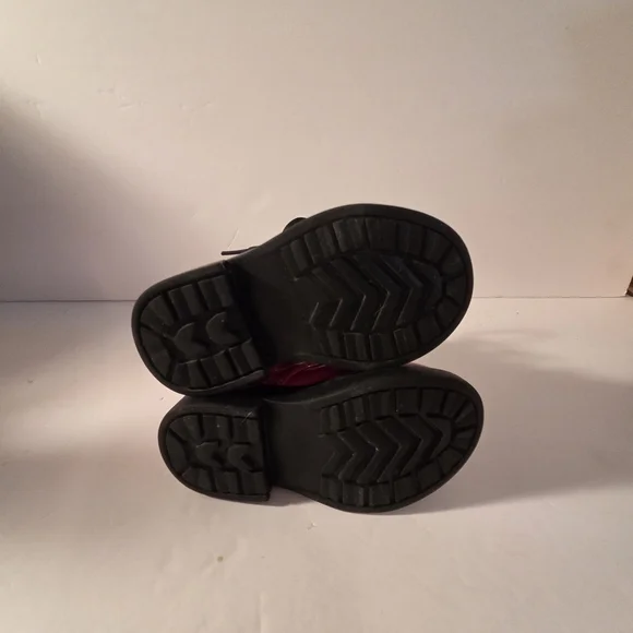 Kids Red Lace-Up Boots 6T - Picture 6 of 8